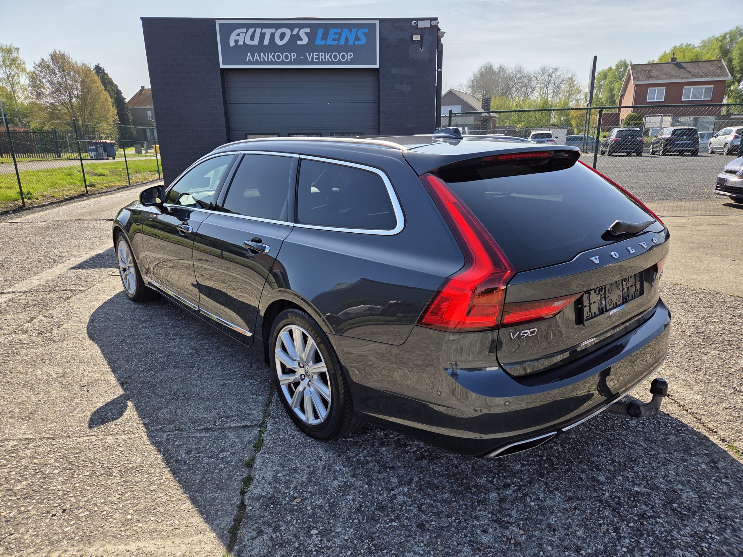Volvo V90