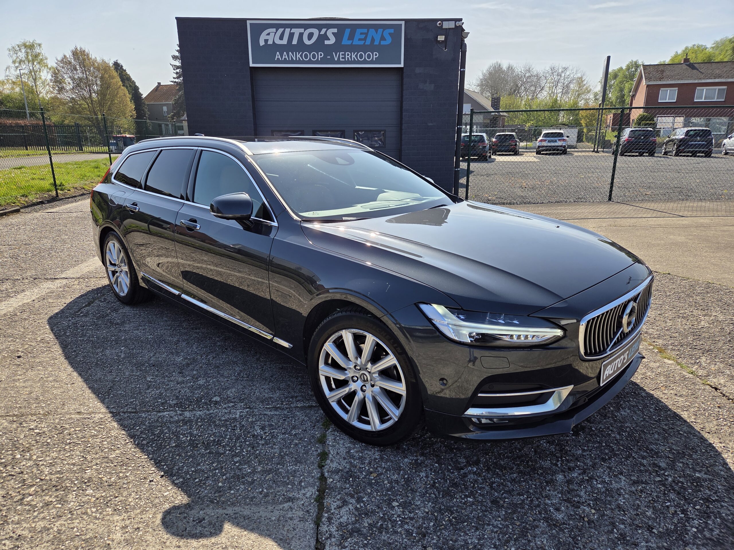 Volvo V90