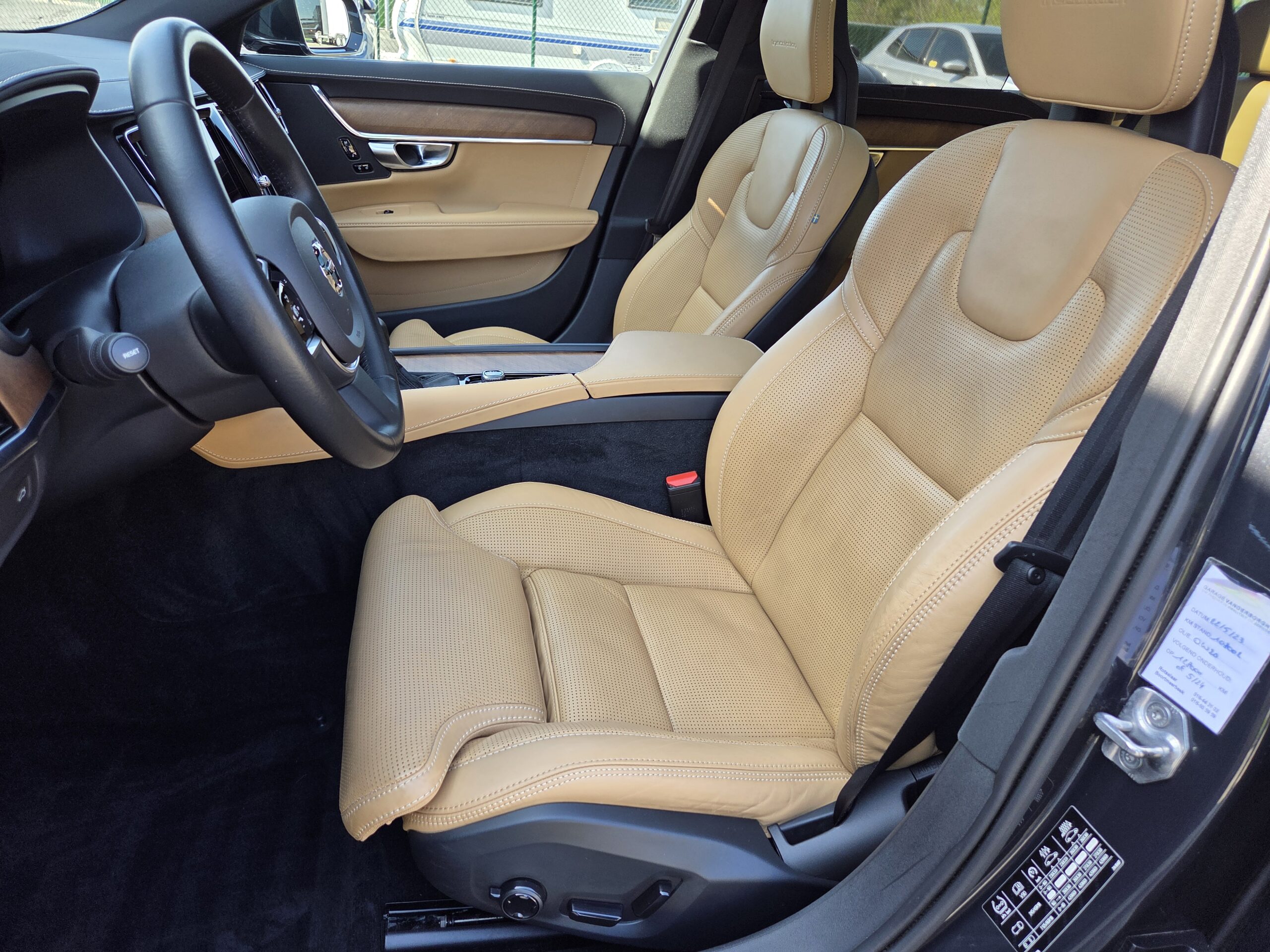Volvo V90