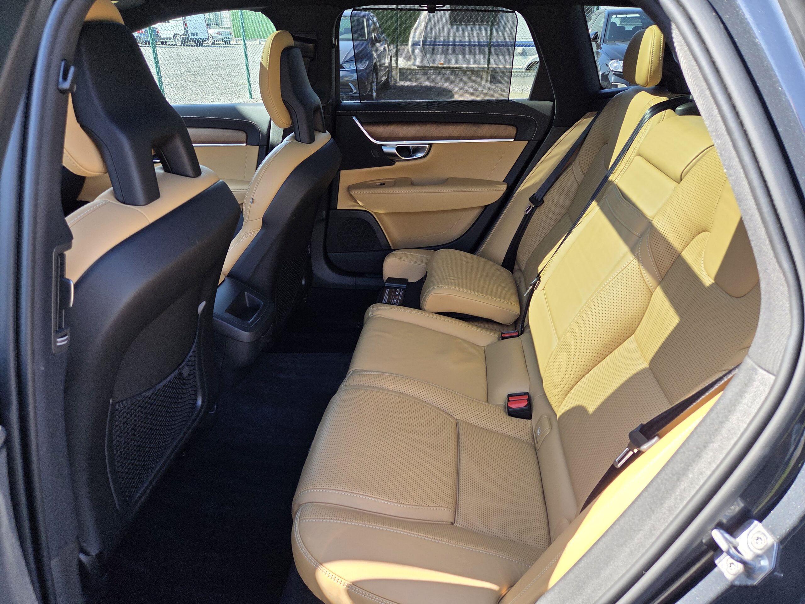Volvo V90